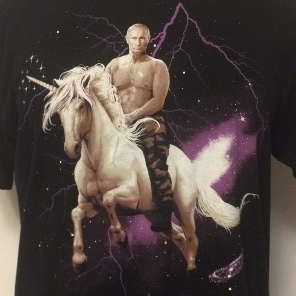 Headline Shirts Tops - Vladimir Putin Riding a Unicorn Tee Sz M